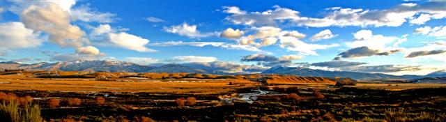 St Bathans Mountain From Rd
