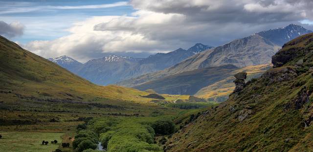 Motatapu River Valley