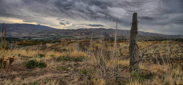 Old Post Above Bannockburn